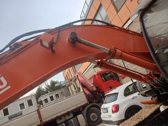 hitachi3.png